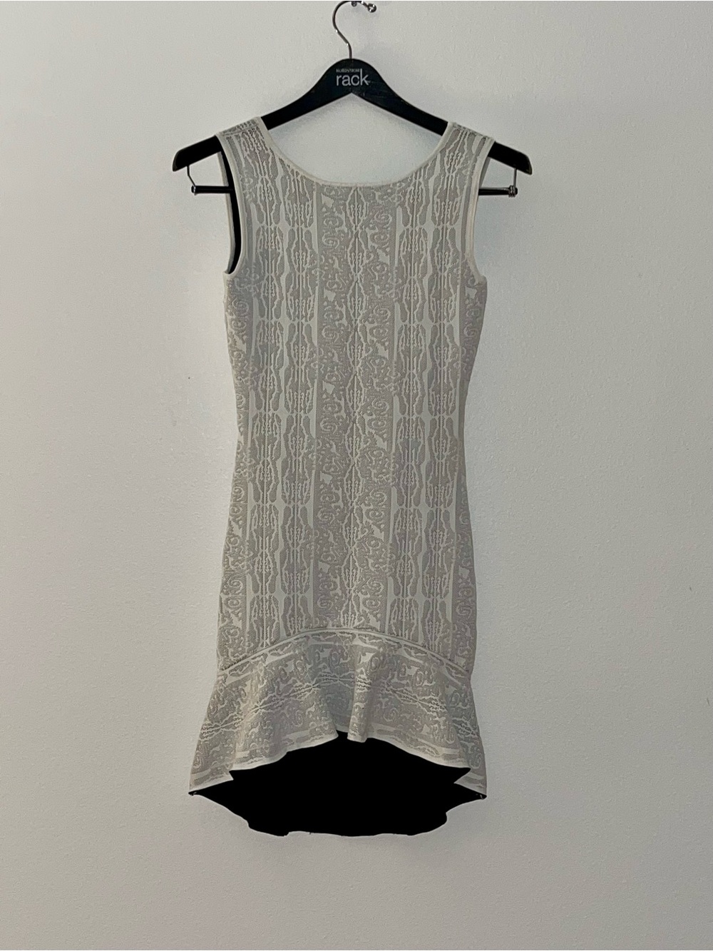 BCBG MAXAZRIA Faye
Jacquard dress